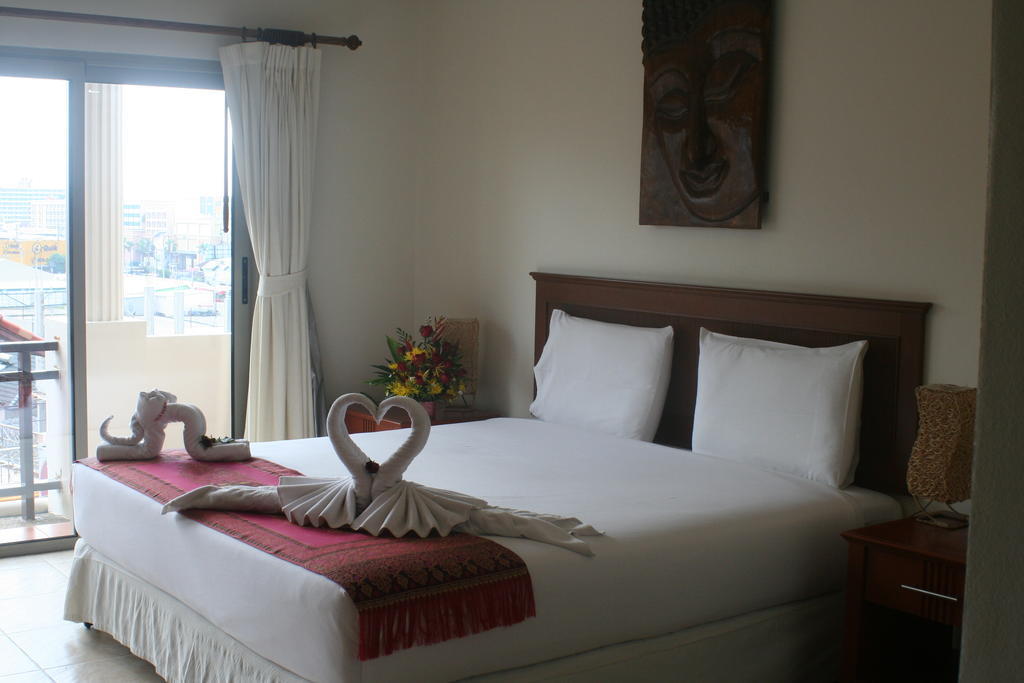 Palmview Resort Patong Bilik gambar
